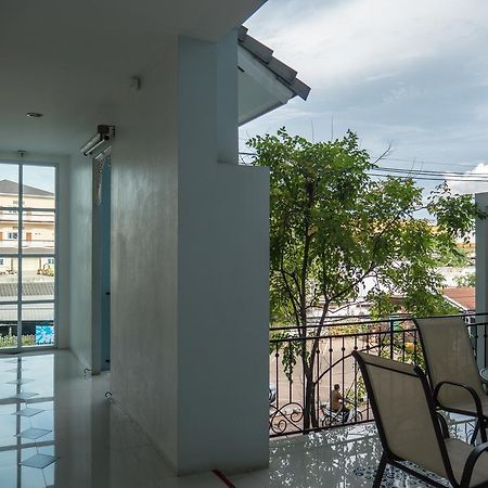 Crystal Nongkhai Hotel Нонгкхай Екстер'єр фото